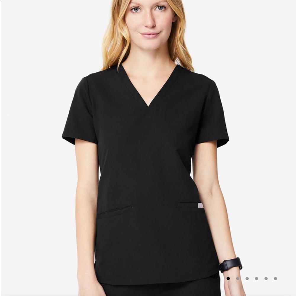 Figs casma scrub top
